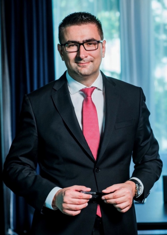 Srdjan Kondic 02 Srdjan Kondic 02